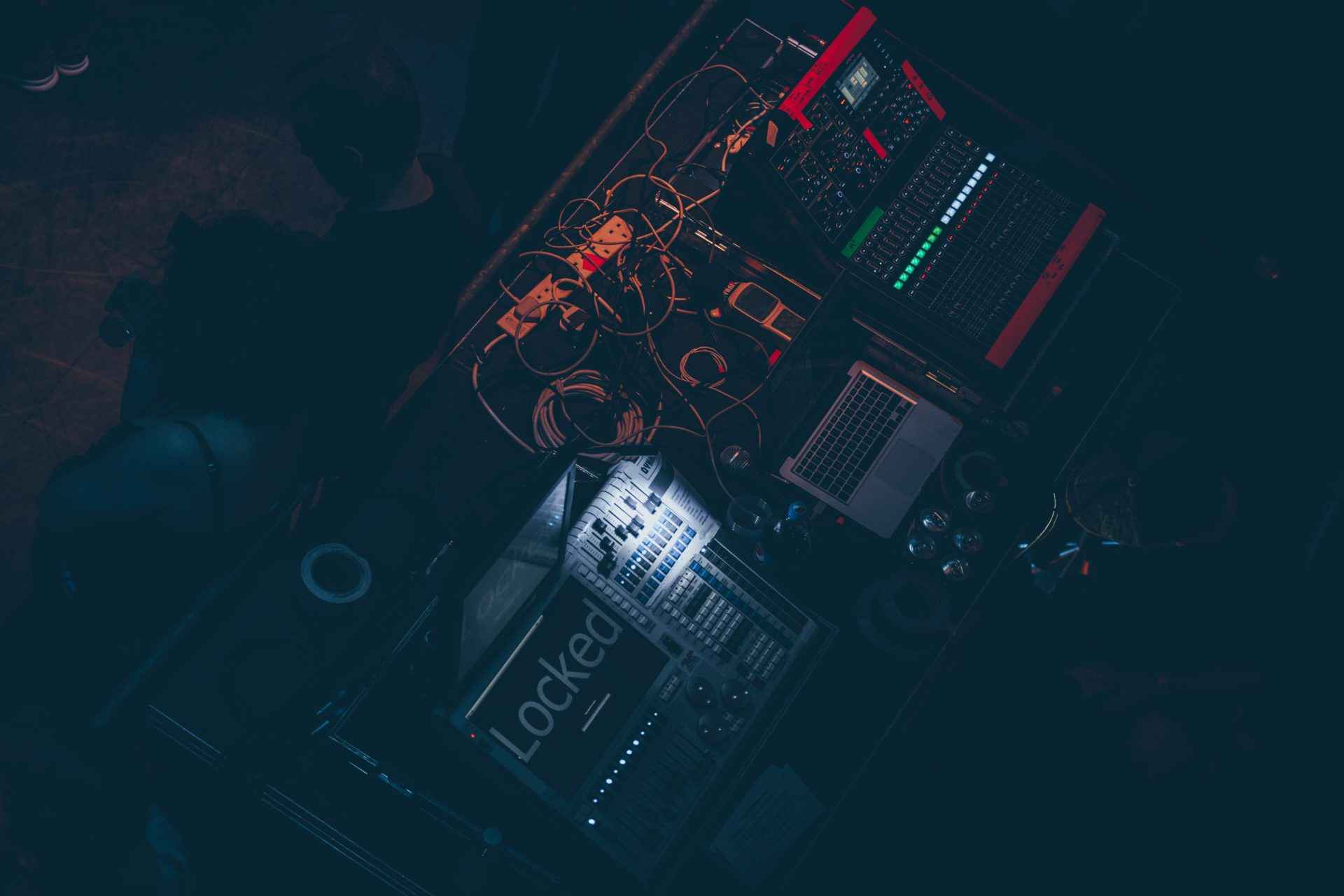 geert-pieters-45poeCxcjxk-unsplash.jpg